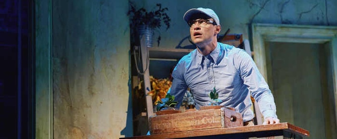 Thomas Doherty 'Can't Wait to Do Theater Again' After LITTLE SHOP Role