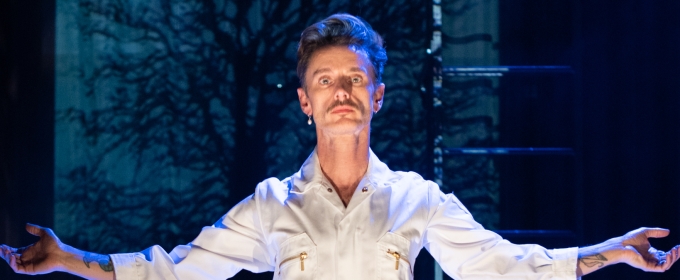 Photos: First Look At Dickie Beau In ¡SHOWMANISM! At the Ustinov Studio in Bath Photos