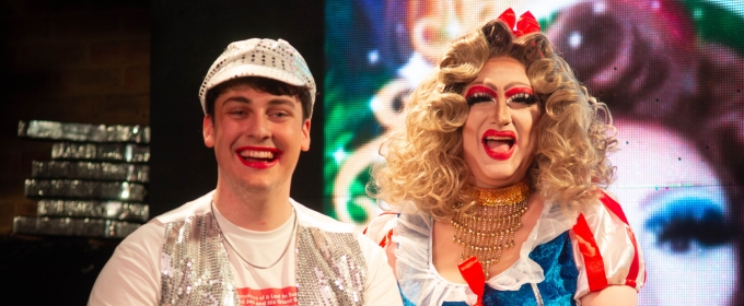 Photos: SNOW WHITE Pantomime at Vauxhall Theatre