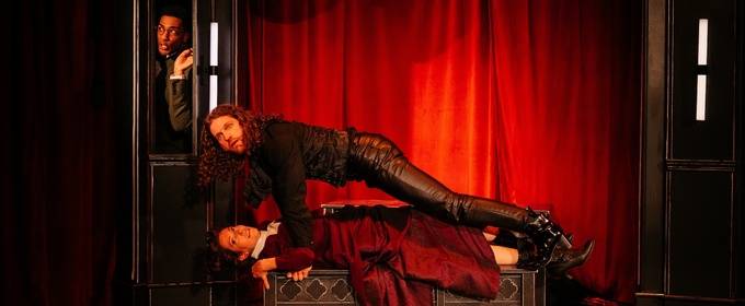 Review: DRACULA: A COMEDY OF TERRORS at Atlas Performing Arts Center