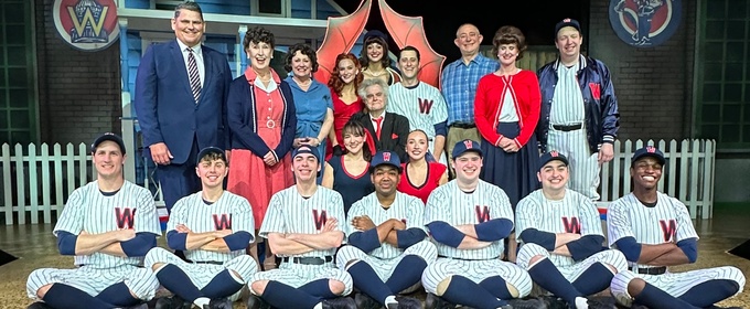 Review: DAMN YANKEES at Alhambra Theatre & Dining