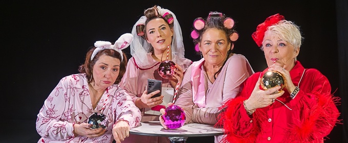 DESPERATE SCOUSEWIVES Will Embark on UK Tour