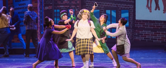 Review: HAIRSPRAY at Crown Theatre