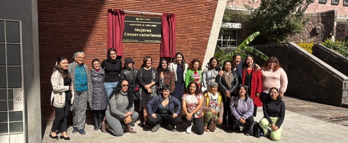 Develan En El Auditorio Al Aire Libre Del Conservatorio Nacional De Música La Placa De Mujeres Conservatorianas