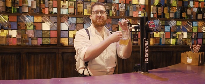 Video: THE CHOIR OF MAN Says Farewell to the Arts Theatre With 'Last Orders (For Now)'