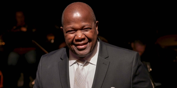 Dr. Everett McCorvey Named Inaugural Principal Guest Conductor at Opera ...