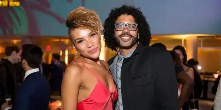 HAMILTON's Daveed Diggs and Emmy Raver-Lampman Welcome Baby