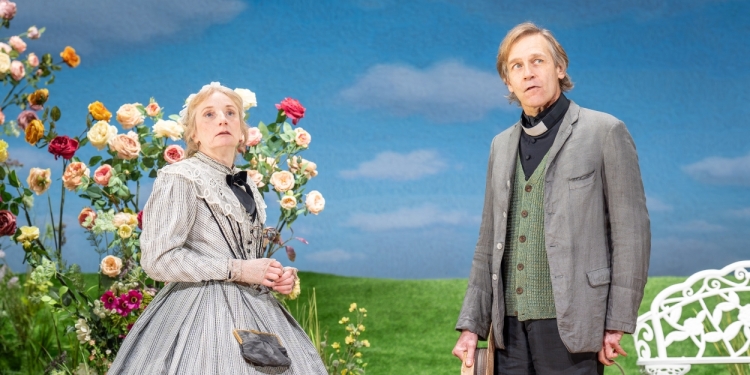 Photos: THE IMPORTANCE OF BEING EARNEST at the National Theatre Photo