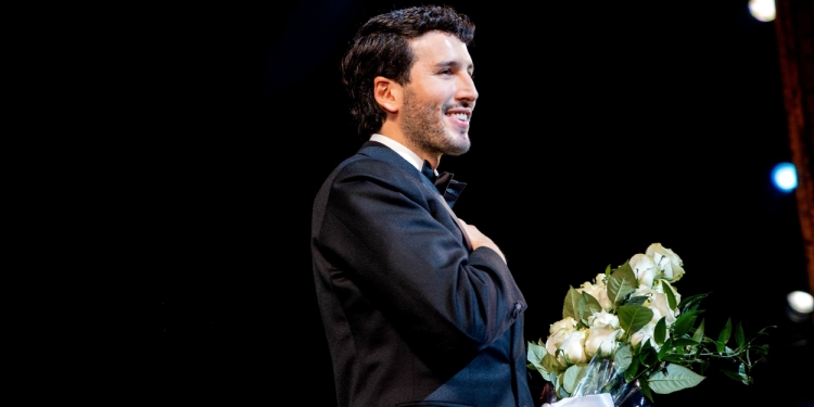 Photos: Sebastian Yatra Makes Broadway Debut in CHICAGO Photo