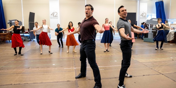 Photos: WHITE CHRISTMAS At Paper Mill Playhouse Meets the Press Photo