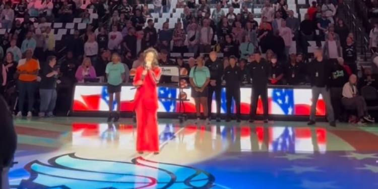 Video: Tamika Lawrence Performs the National Anthem for the New York ...