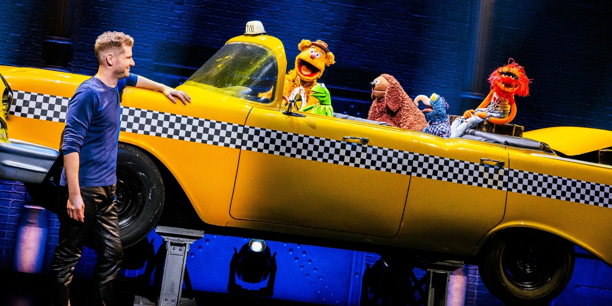 百老彙上的木偶秀 