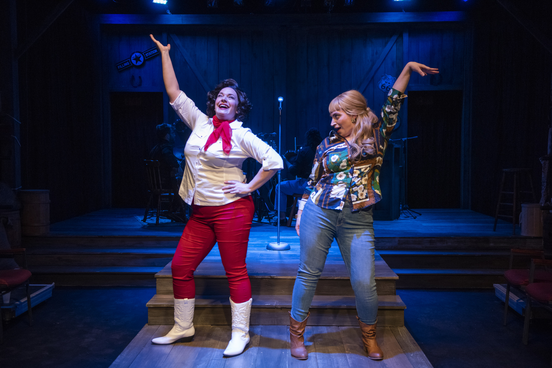 ALWAYS... PATSY CLINE Extends Through January 4, 2020 at The Den Theatre 