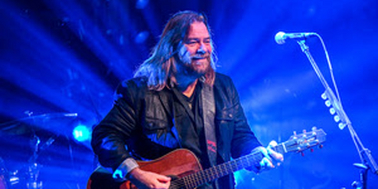 Alan Doyle Releases Live Video and Resumes 2024 North American Tour 