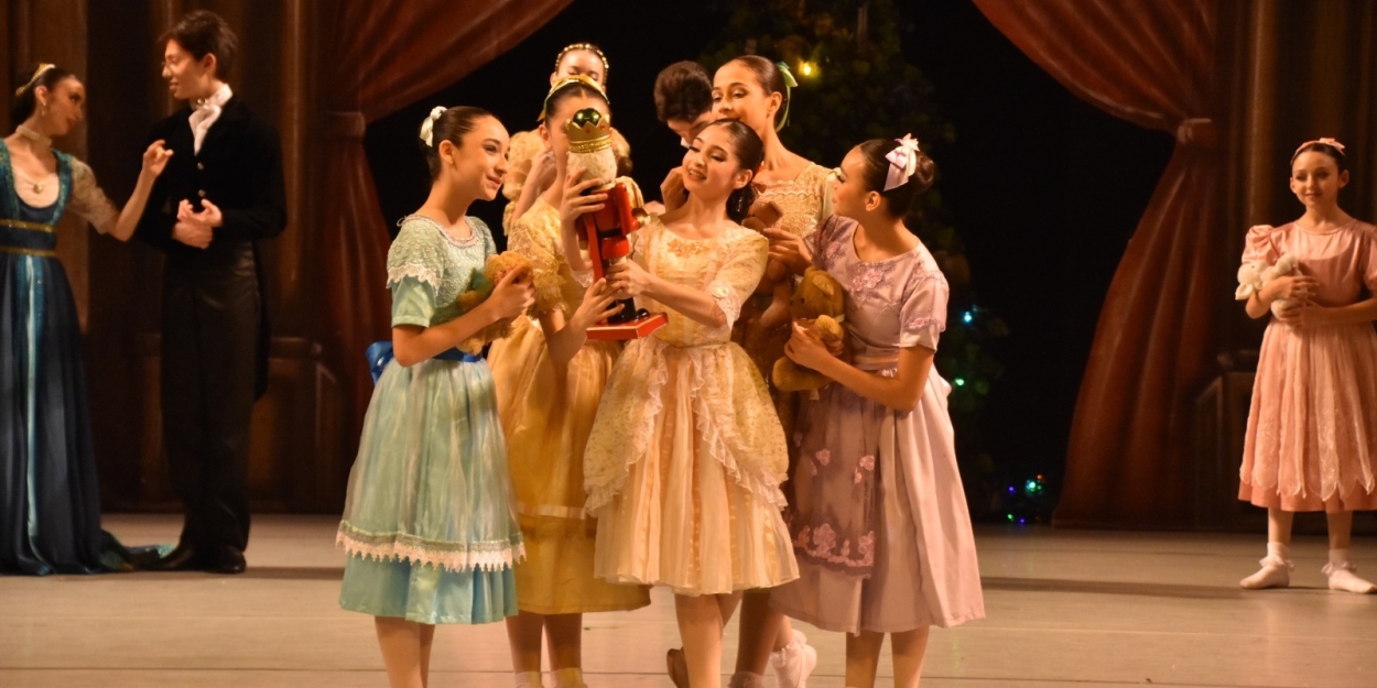 Bailarines Y Bailarinas De La Escuela Superior De Música Y Danza De Monterrey Presentan El Cascanueces  Image