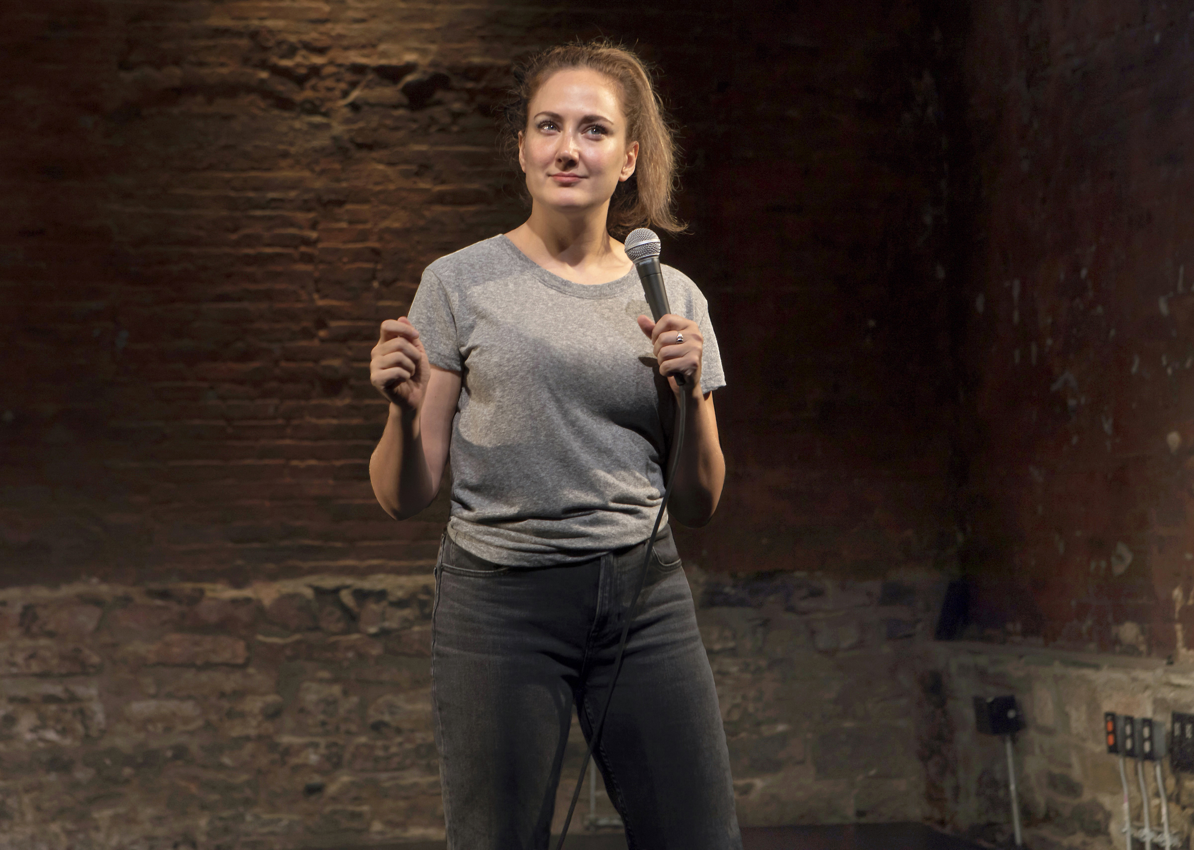 Jacqueline Novak's GET ON YOUR KNEES Extended at Cherry Lane Image