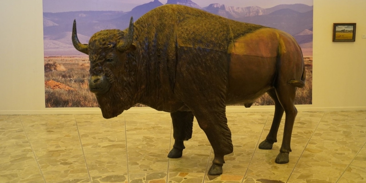 El Fotógrafo Cuauhtémoc Piña Ofrecerá Una Visita Y Una Charla Sobre Su Exposición Zona De Bisontes  Image