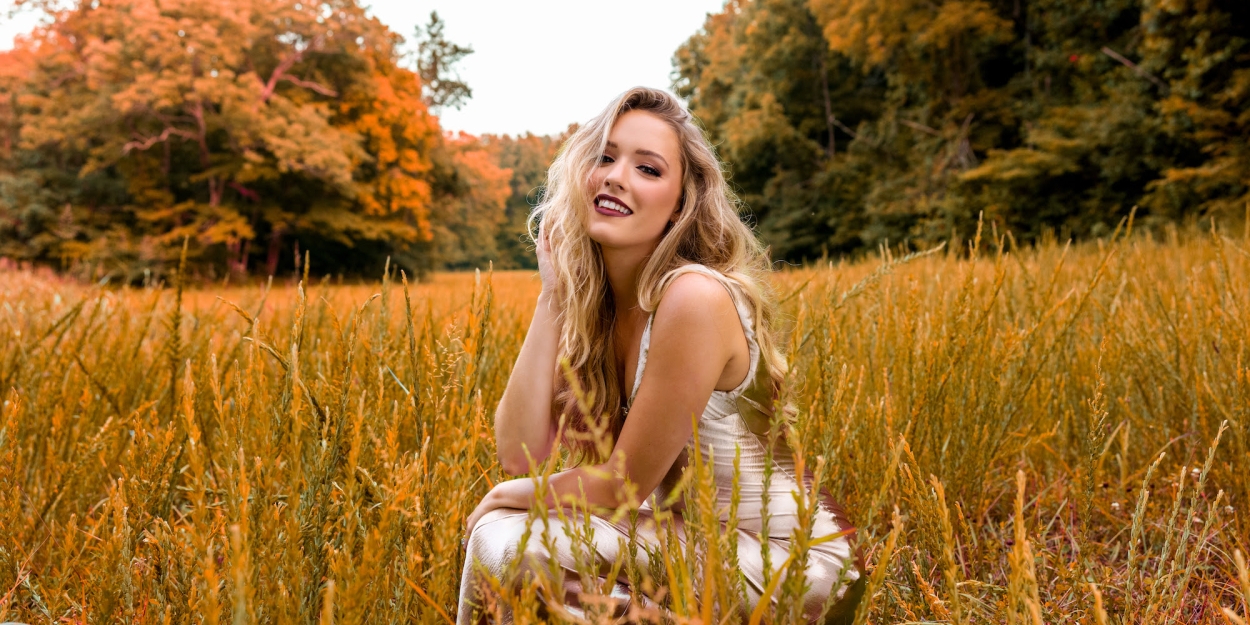 Emily Ann Roberts Joins Jamey Johnson's 'What A View Tour' For Eight Dates  Image