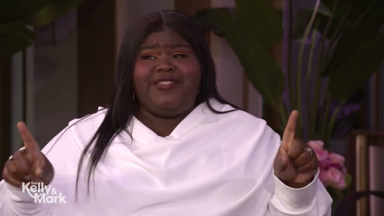 Gabourey Sidibe on Motherhood and Returning as Queenie in AMERICAN HORROR STORY: 13 Video