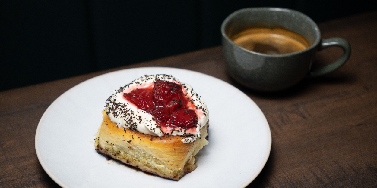 SUNDAY MORNING in the East Village for Cinnamon Rolls and Coffee Photo