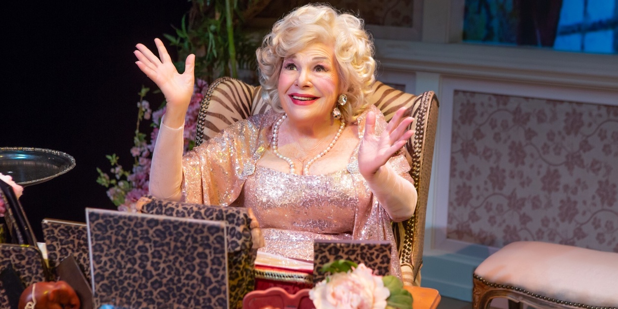 Interview: Renee Taylor Brings Her One Woman MY LIFE ON A DIET To The Palm Springs Plaza Photo