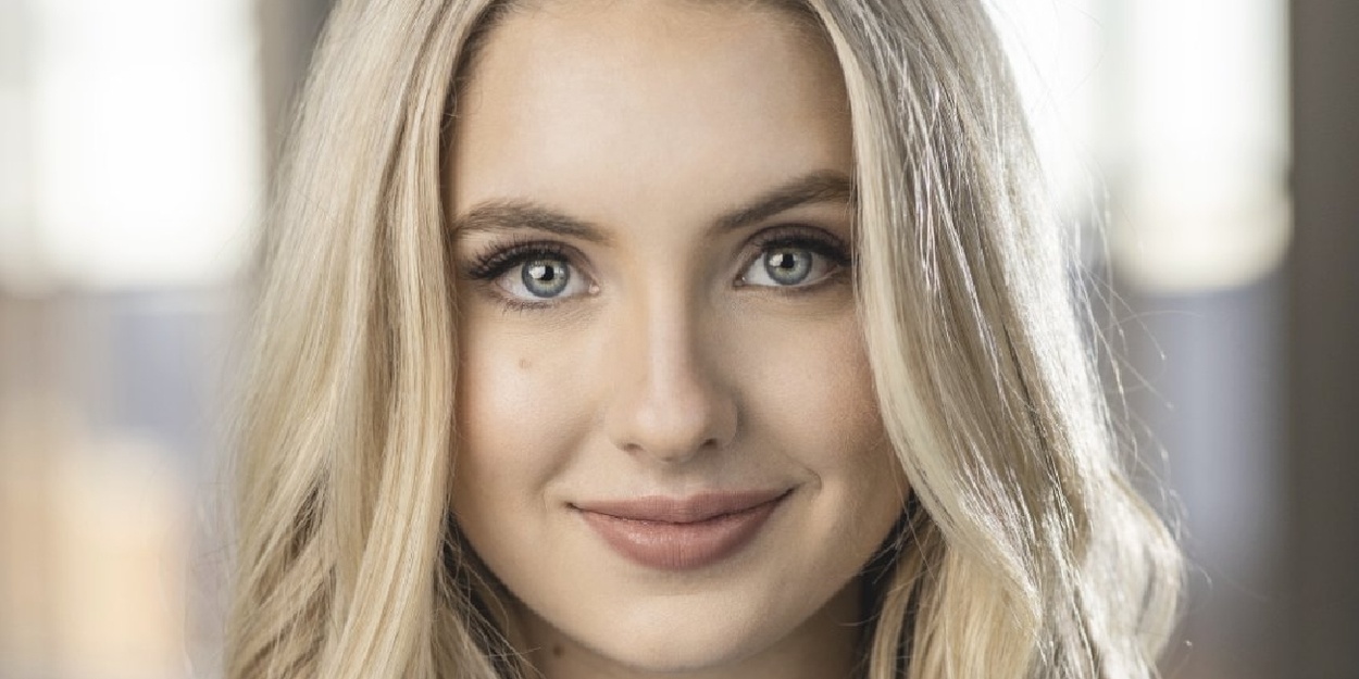 कैथरीन एडेलिन 'बैक टू द फ्यूचर द म्यूजिकल' टूर में लोरेन बेन्स के रूप में मुख्य भूमिका में 