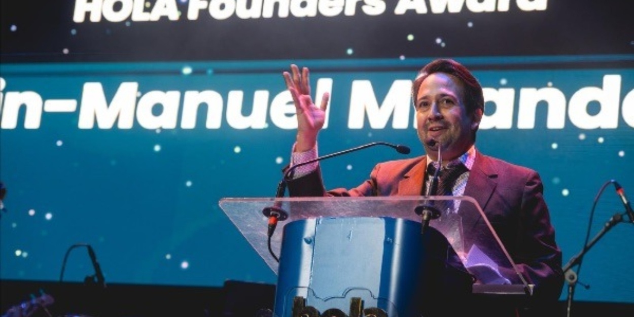लिन-मैनुअल मिरांडा, एरियाना डीबोस, और अन्य को होला अवार्ड्स से सम्मानित किया गया 