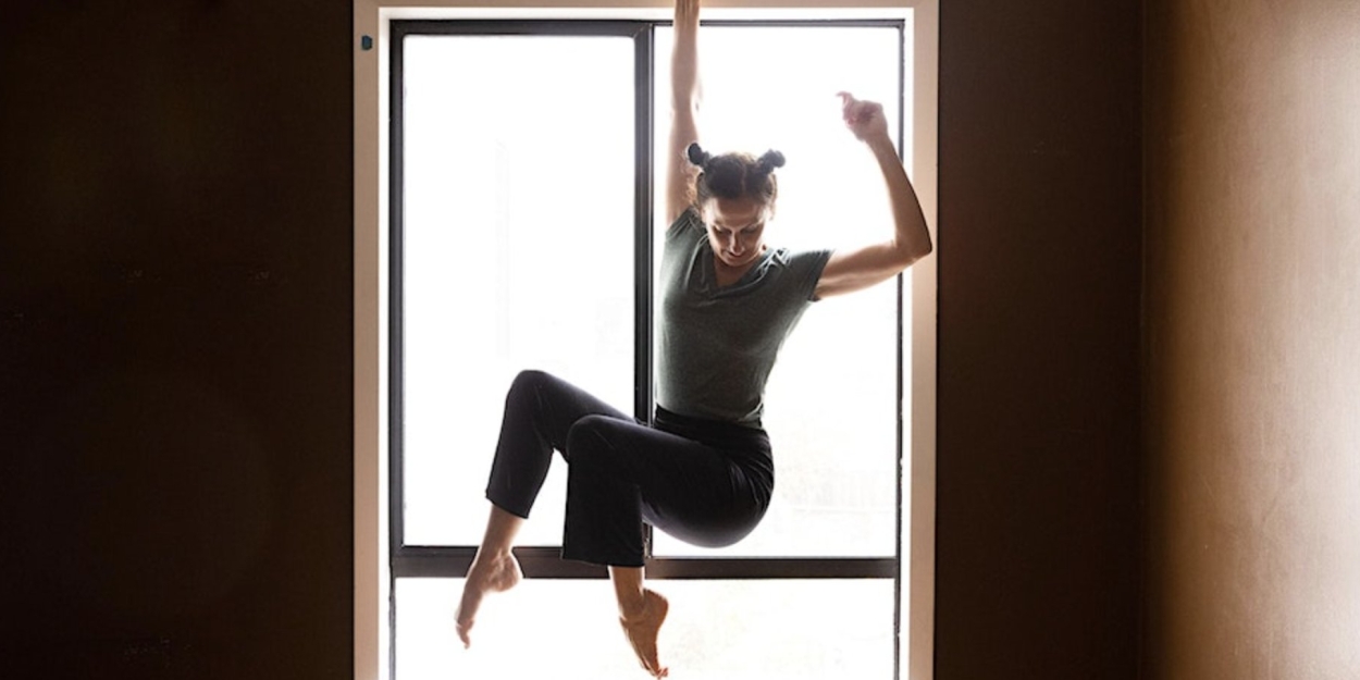 Lizz Roman & Dancers Perform in a New Site Specific Journey Engage The Environment of a Two-Story Home in San Francisco's Outer Sunset 