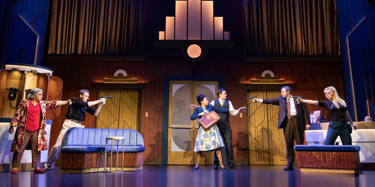 Mischief의 'The Comedy About Spies'가 이번 여름 웨스트엔드로 돌아옵니다 