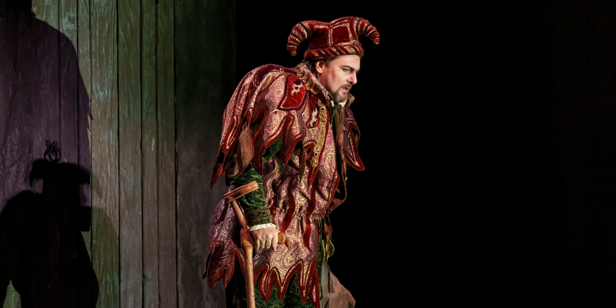 Photos: Lyric Opera of Chicago Presents Verdi's RIGOLETTO Photo