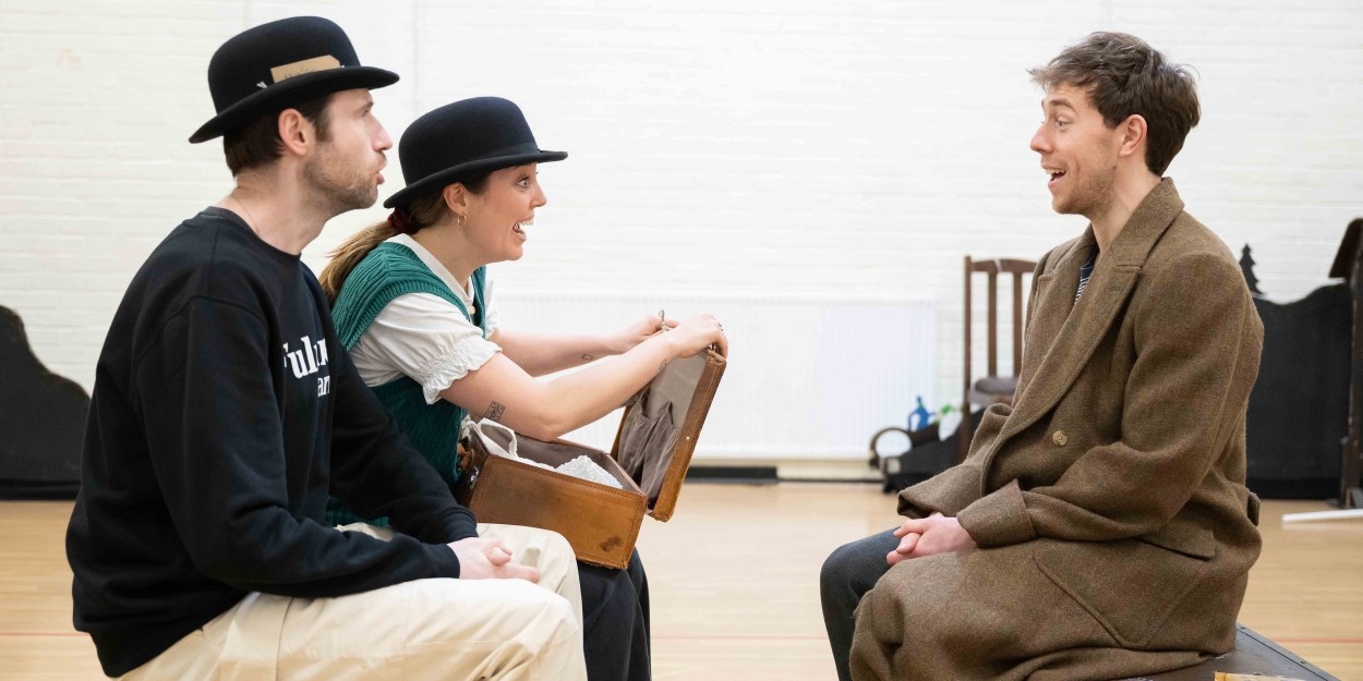Photos: First Look at New UK Tour of THE 39 STEPS in Rehearsal Photo