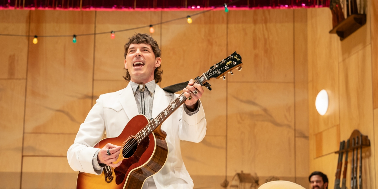 Photos: First Look at Sam Palladio and Lizzie Wofford in OKLAHOMA! at the Wyndha Photos