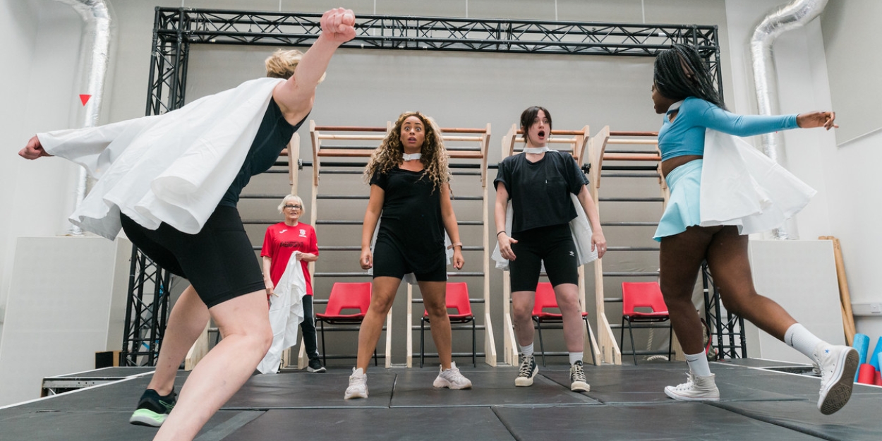 Photos: Get To Grips With National Theatre Of Scotland's THROWN! First Look At N Photos