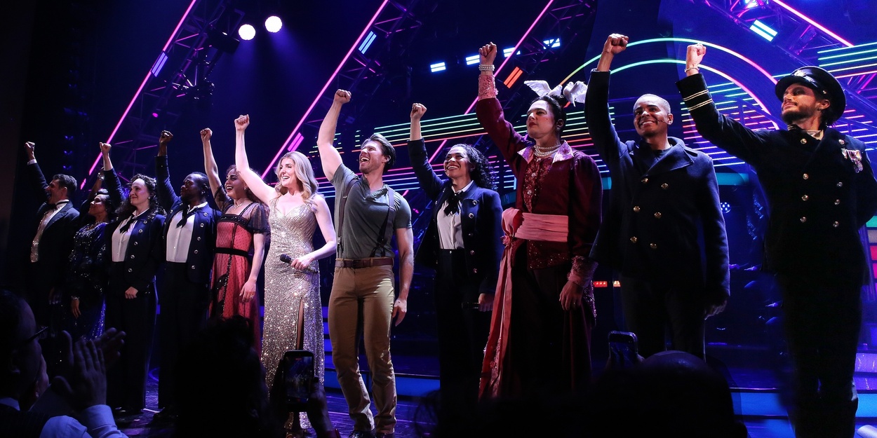 Photos: The Cast of TITANIQUE Takes Opening Night Bows Photo