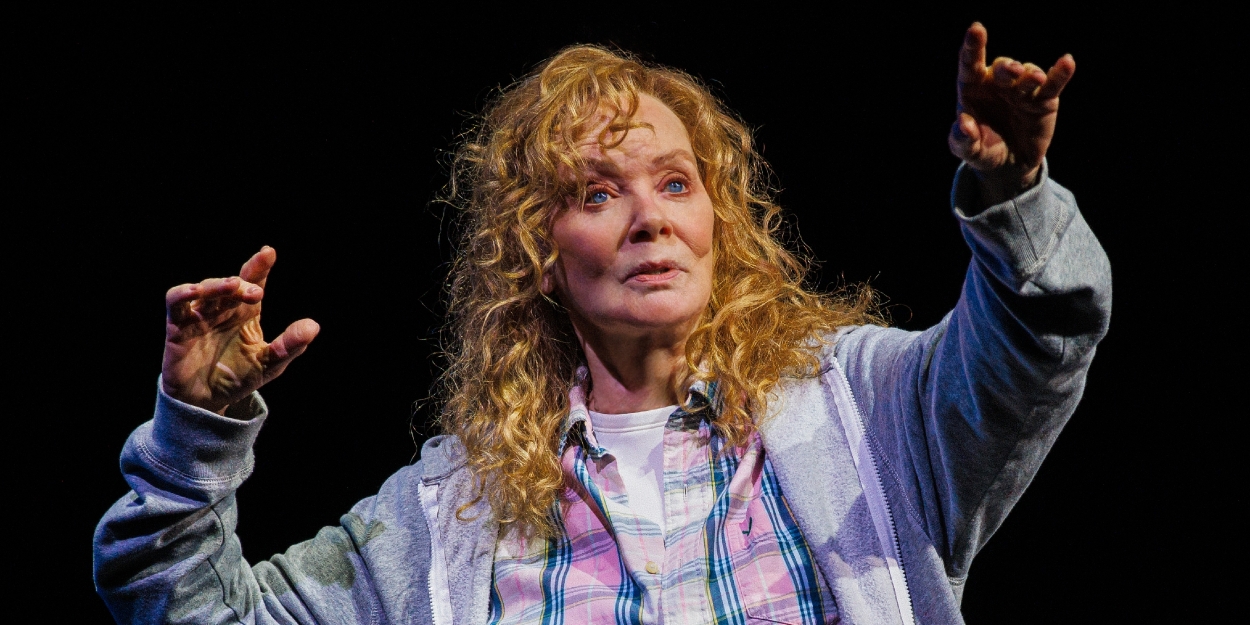 Photos: Emmy-Winner Jean Smart Stars In CALL ME IZZY On Broadway Photo