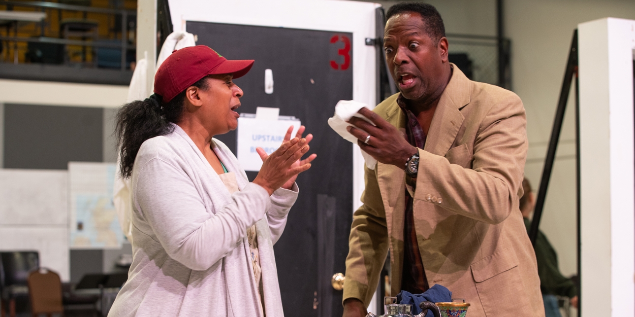 Photos: Steppenwolf Theatre's NOISES OFF In Rehearsal Photos