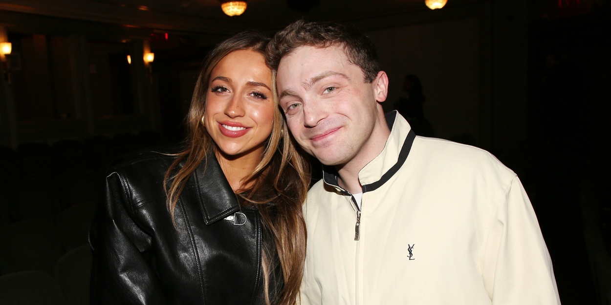 Photos: Tate McRae Visits Jake Shane at ALL OUT: COMEDY ABOUT AMBITION Photo