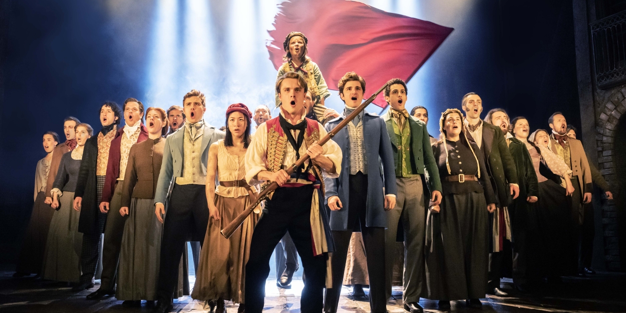 Police Issue Statement Following Protest That Interrupted LES MISERABLES in London  Image