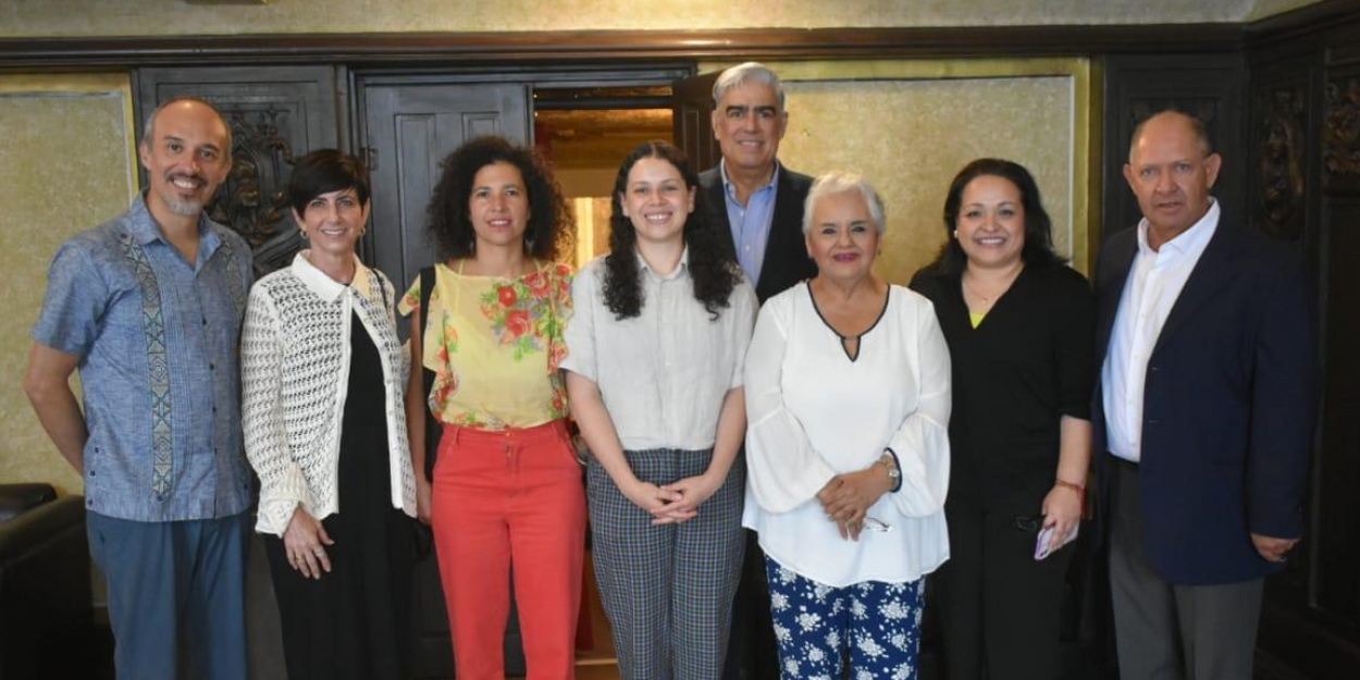 Recibe Daniela Arroio El Premio Bellas Artes De Obra De Teatro Para Niñas, Niños Y Jóvenes “Perla Szuchmacher” 2024  Image