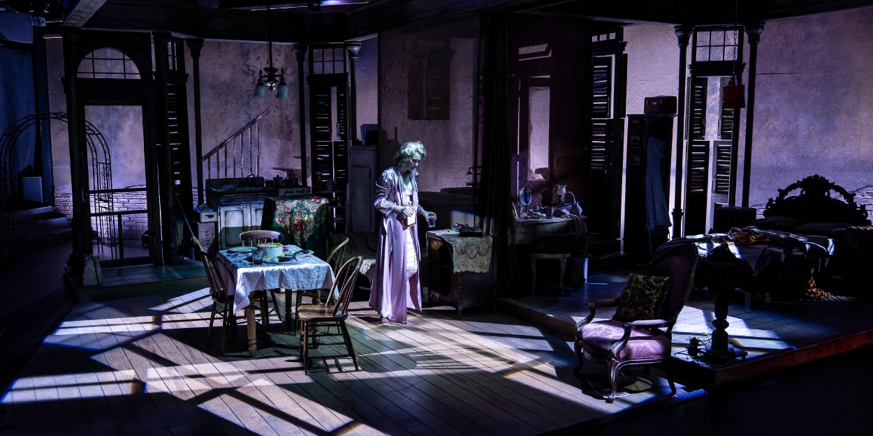 Review: A STREETCAR NAMED DESIRE at Paramount Copley Theatre Aurora Photo