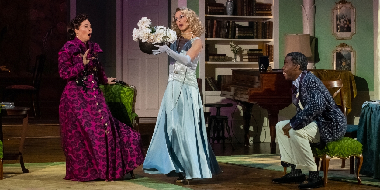 Review: BLITHE SPIRIT at Seattle Rep  Image