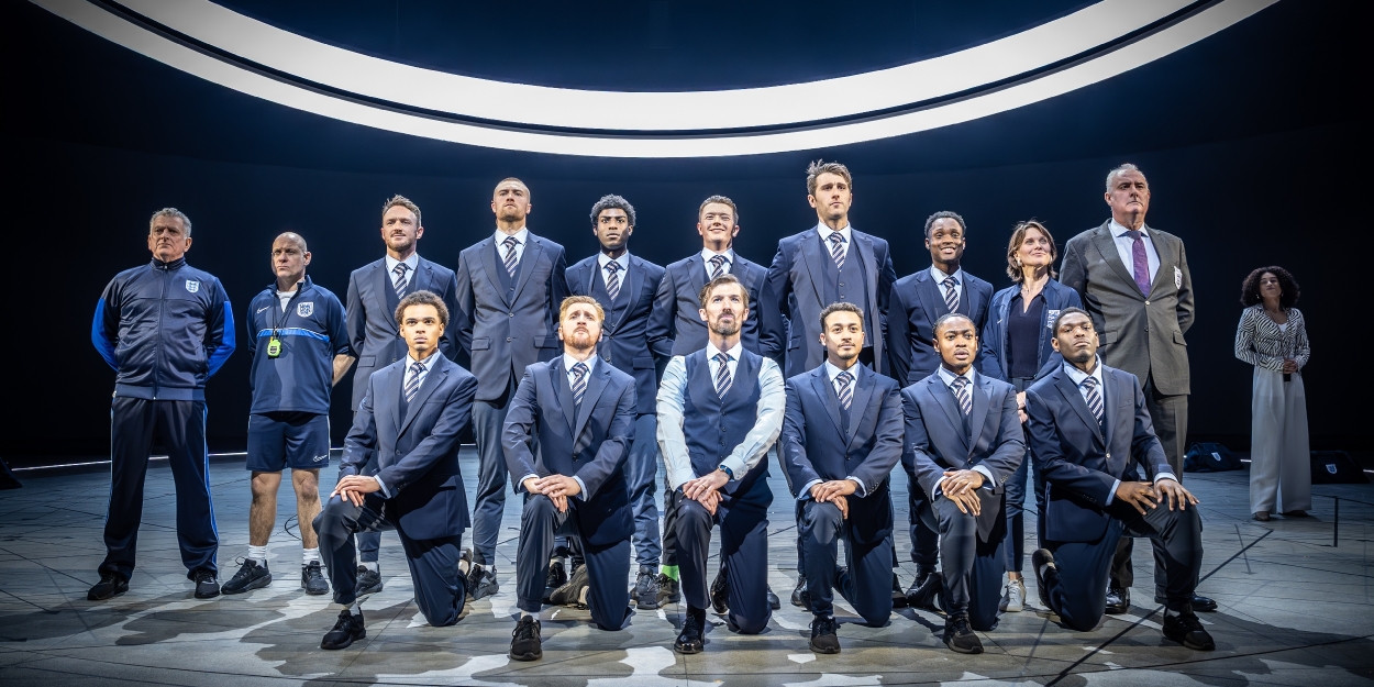 Review: DEAR ENGLAND, National Theatre Photo