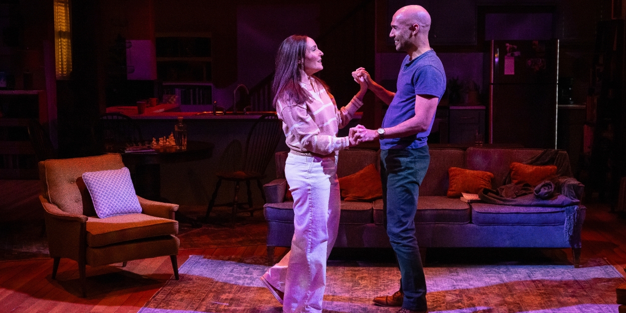 Review: DECEMBER: A LOVE YEARS IN THE MAKING at Alley Theatre Photo