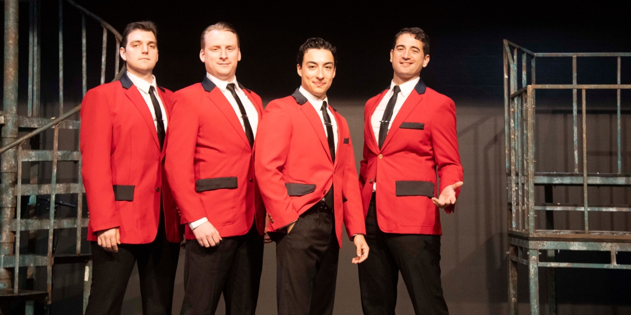 Review: JERSEY BOYS at Dutch Apple Dinner Theatre  Image