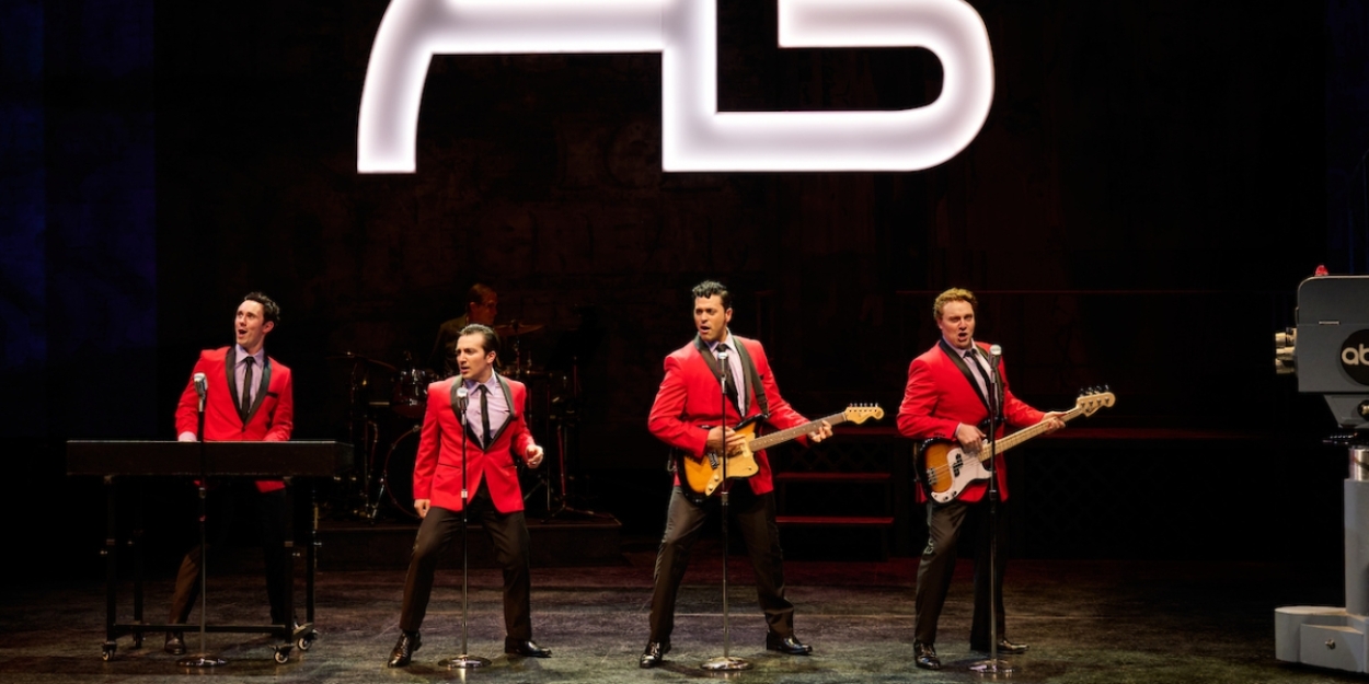 Review: JERSEY BOYS at Village Theatre Photo