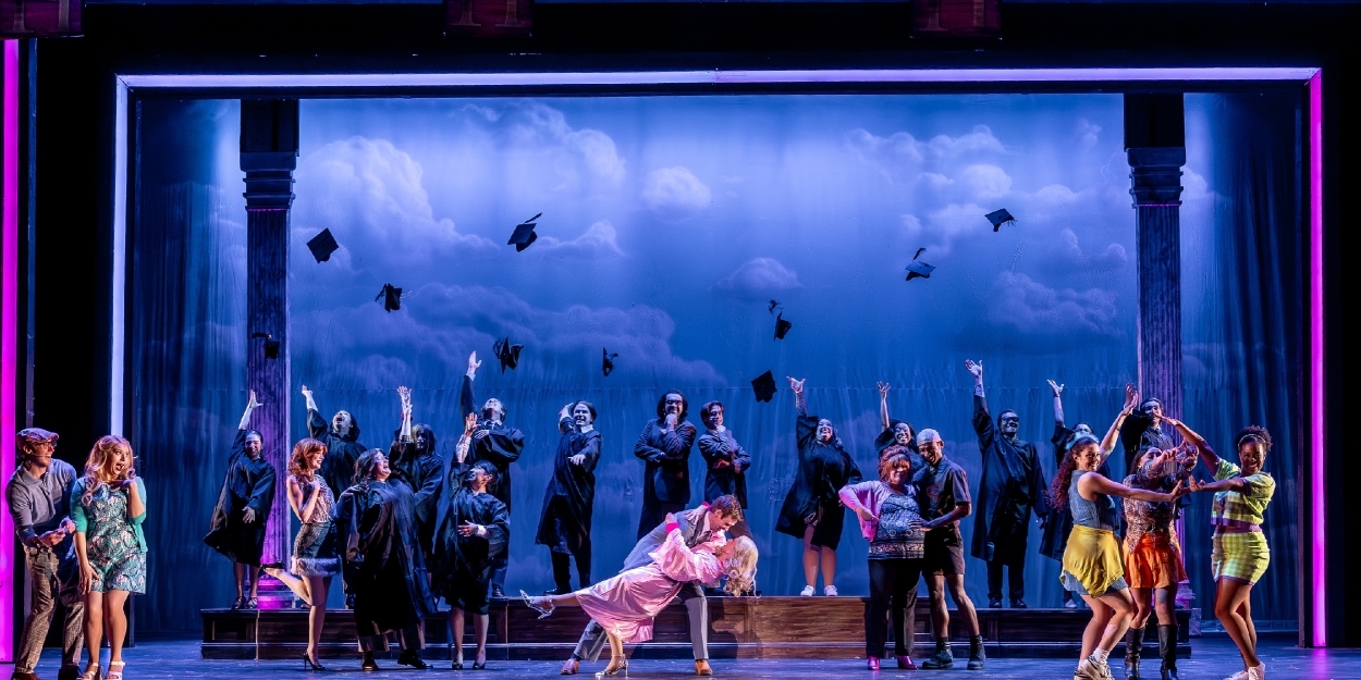 Review: LEGALLY BLONDE: THE MUSICAL at Music Theater Works At The North Shore Center For The Performing Arts  Image