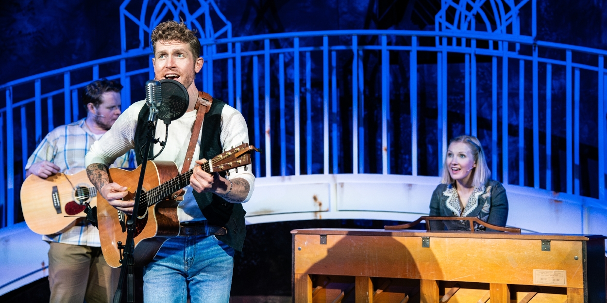 Review: ONCE at TheatreZone