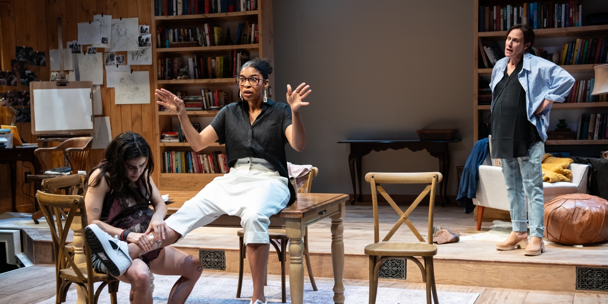 Review: PROBLEMS BETWEEN SISTERS at Studio Theatre  Image