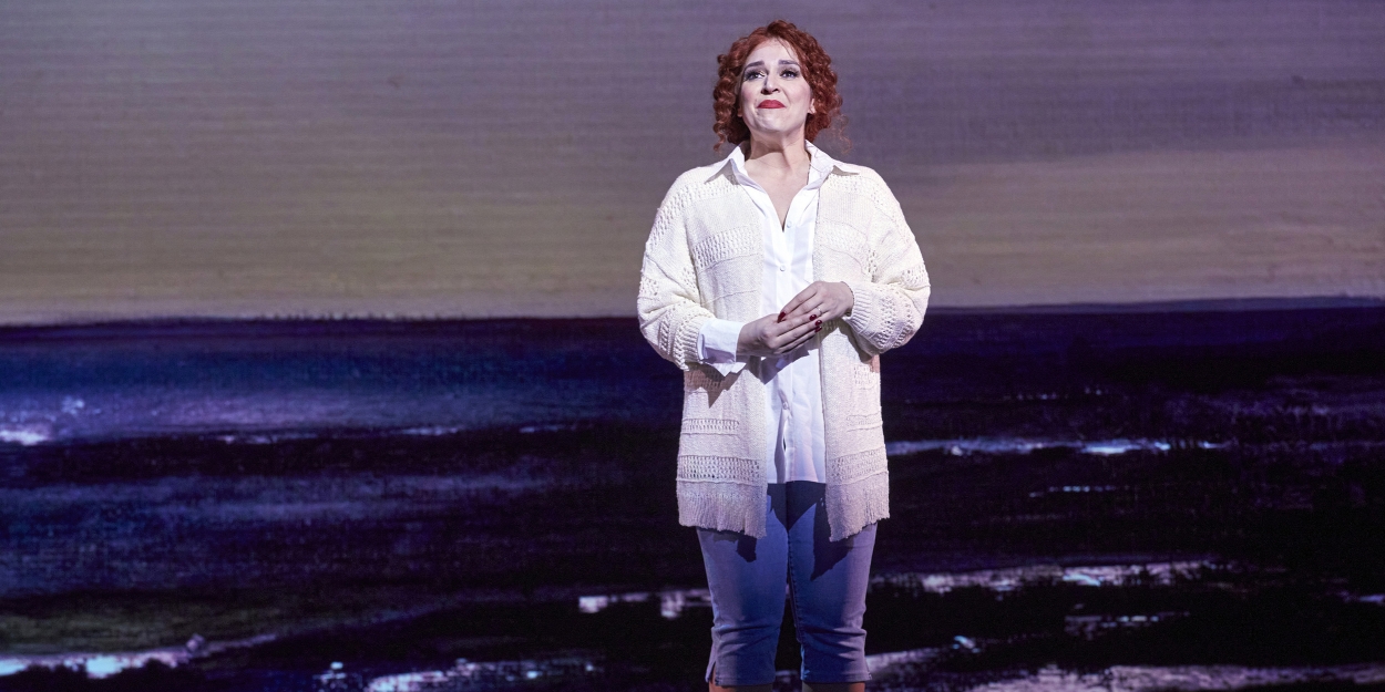 Review Roundup: Critics Sound Off On BEACHES at Theatre Calgary