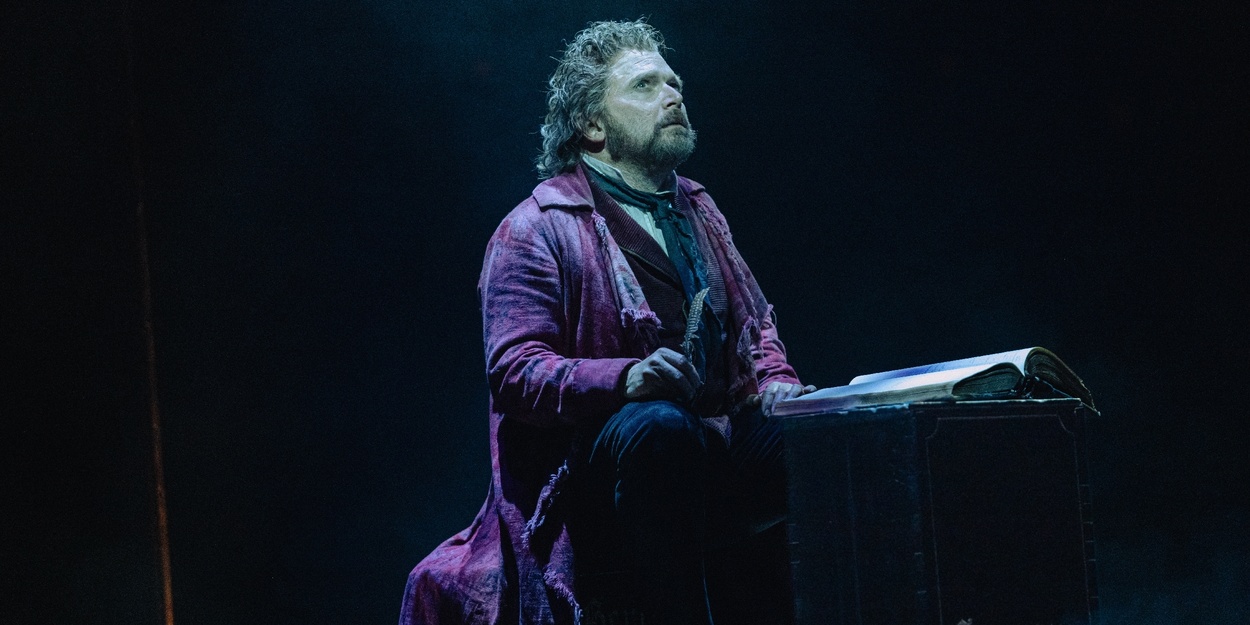 Michael Cerveris Stars in A CHRISTMAS CAROL at Perelman Performing Arts Center